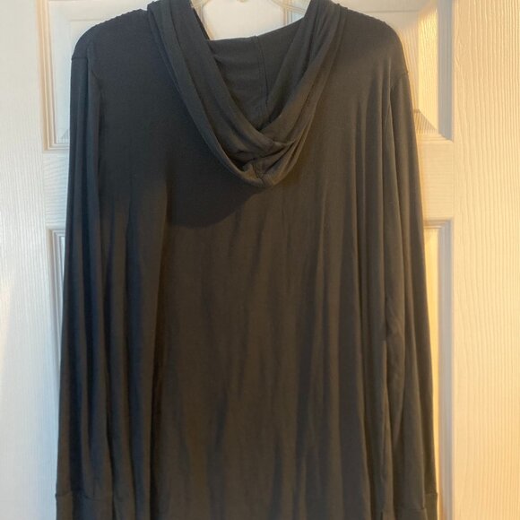 Cuddl Duds Women’s Software Stretchy Hooded Black Shirt Size Large - Picture 2 of 5